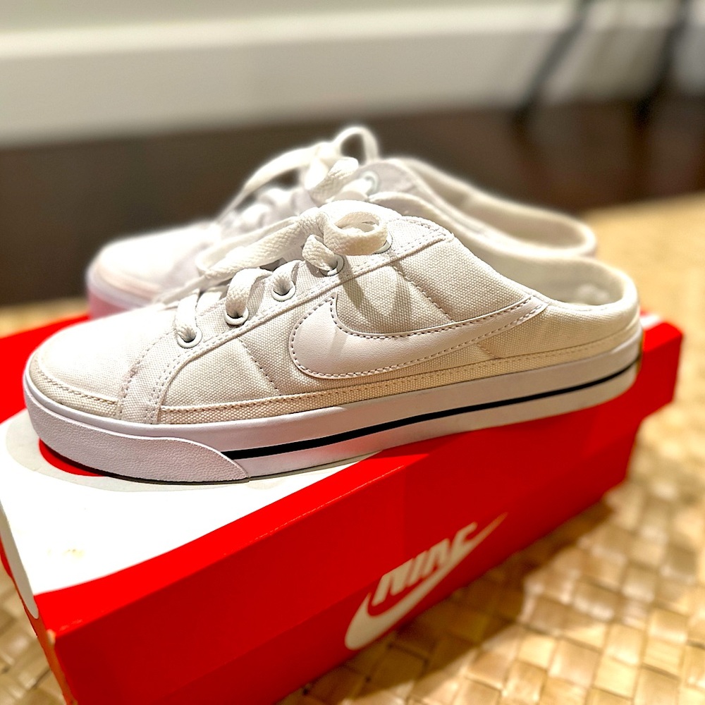 Nike White Slip-on Shoes, Women’s Size 6.5